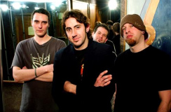 BREAKING BENJAMIN  pic