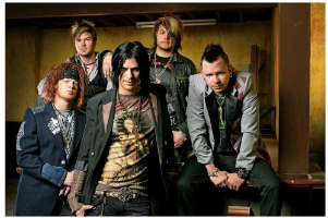 HINDER Pic